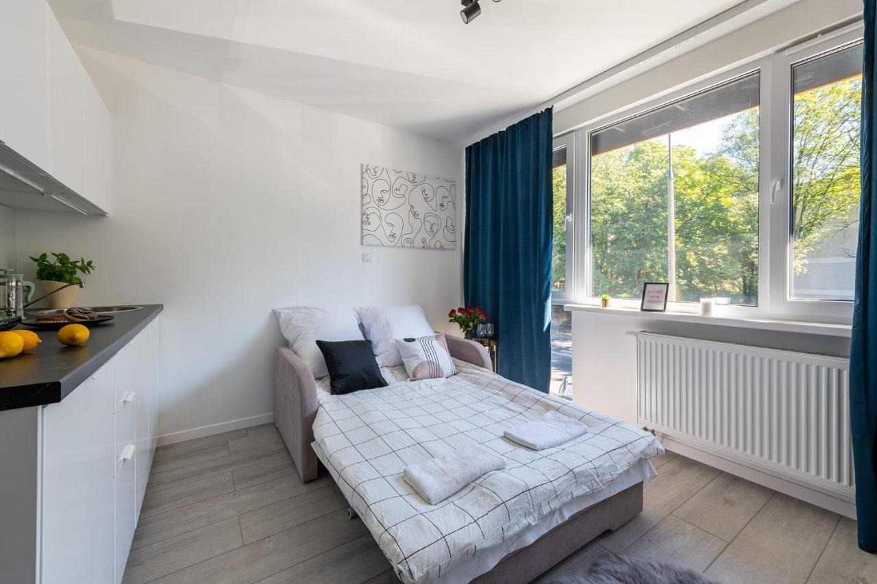 ורשה Batorego 220 - 450M Stacja Metra Pola Mokotowskie, 800M Biblioteka Narodowa - 20M Piekny Park Pola Mokotowskie - 800M Do Sgh - Wifi - Smart Tv - Good Apartments מראה חיצוני תמונה